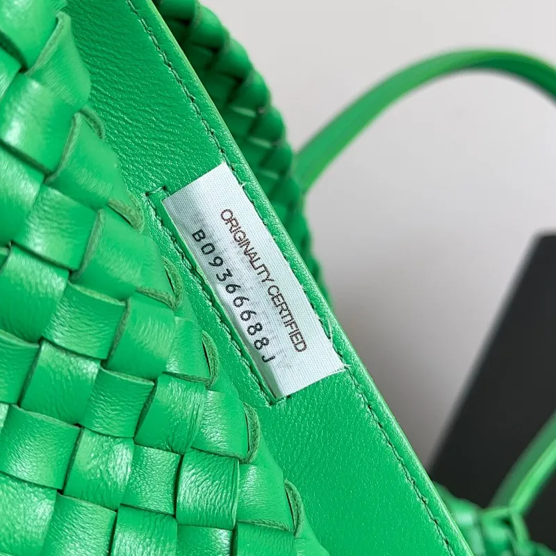 All categories 💚 Authentic bags 💚 BV 2025 new BV handbags